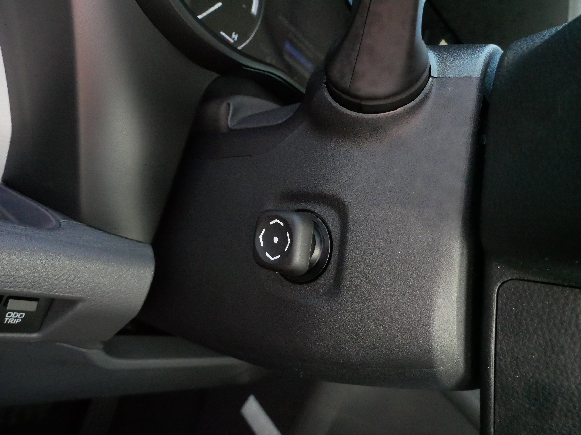 Certified 2023 Toyota Sienna Limited FWD image 34