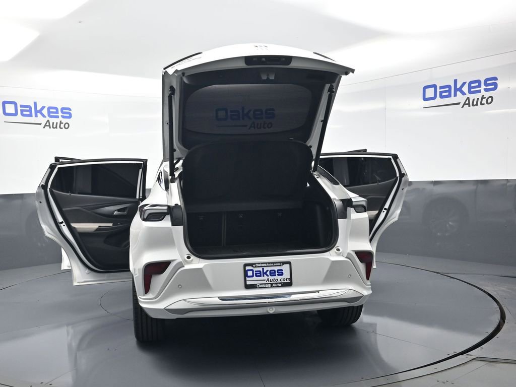 Used 2024 Buick Envista Avenir image 56