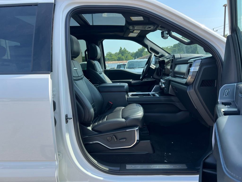 New 2025 Ford F250 Platinum image 24