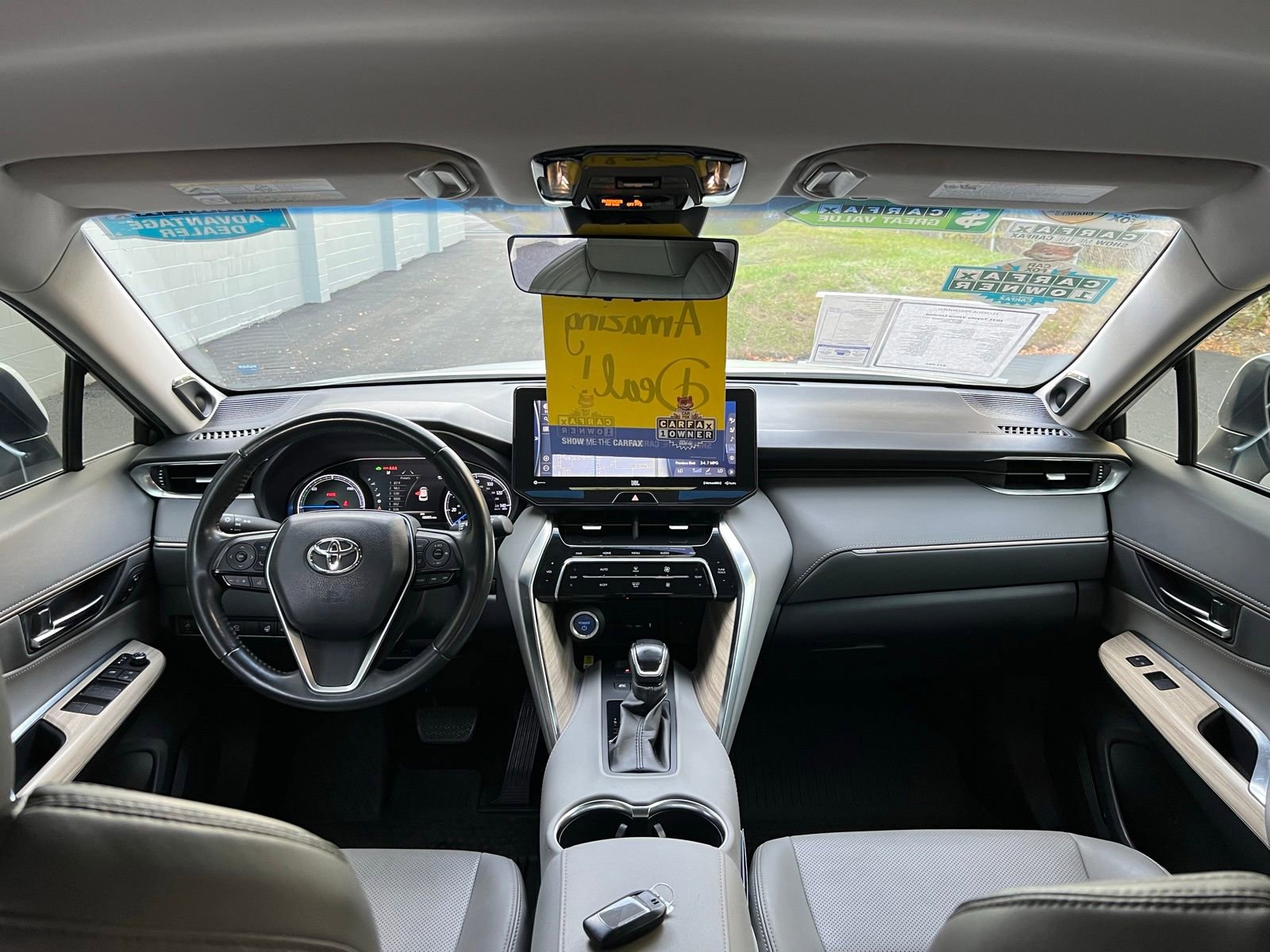 Used 2021 Toyota Venza Limited image 41