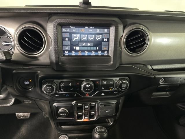 Used 2023 Jeep Wrangler Unlimited w/ Cold Weather Group image 21