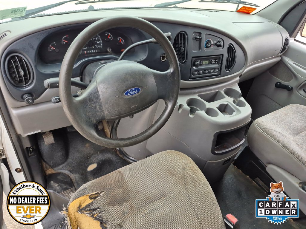 Used 2002 Ford E-150 and Econoline 150 RWD image 10