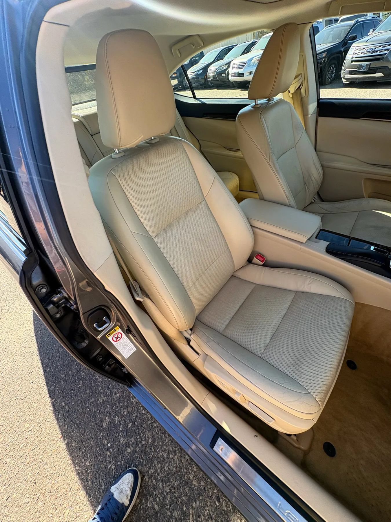 Used 2014 Lexus ES 350 w/ Luxury Package FWD image 38