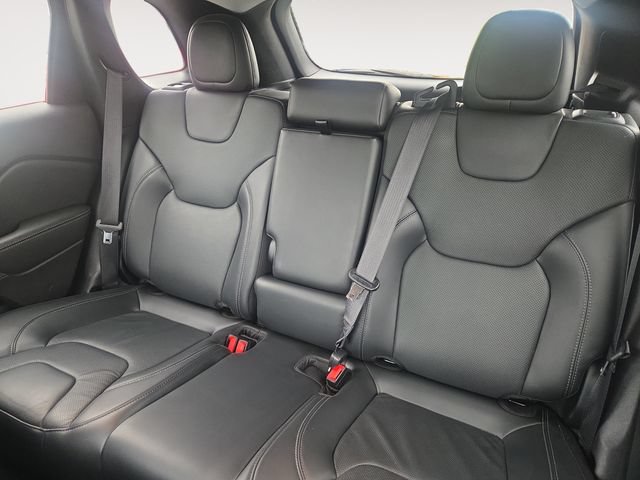 Used 2020 Jeep Cherokee Limited AWD/4WD image 13