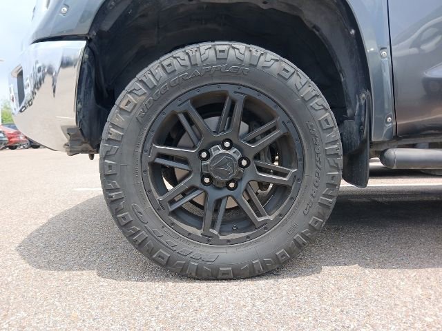 Used 2019 Toyota Tundra SR5 w/ SR5 Upgrade Package AWD/4WD image 5