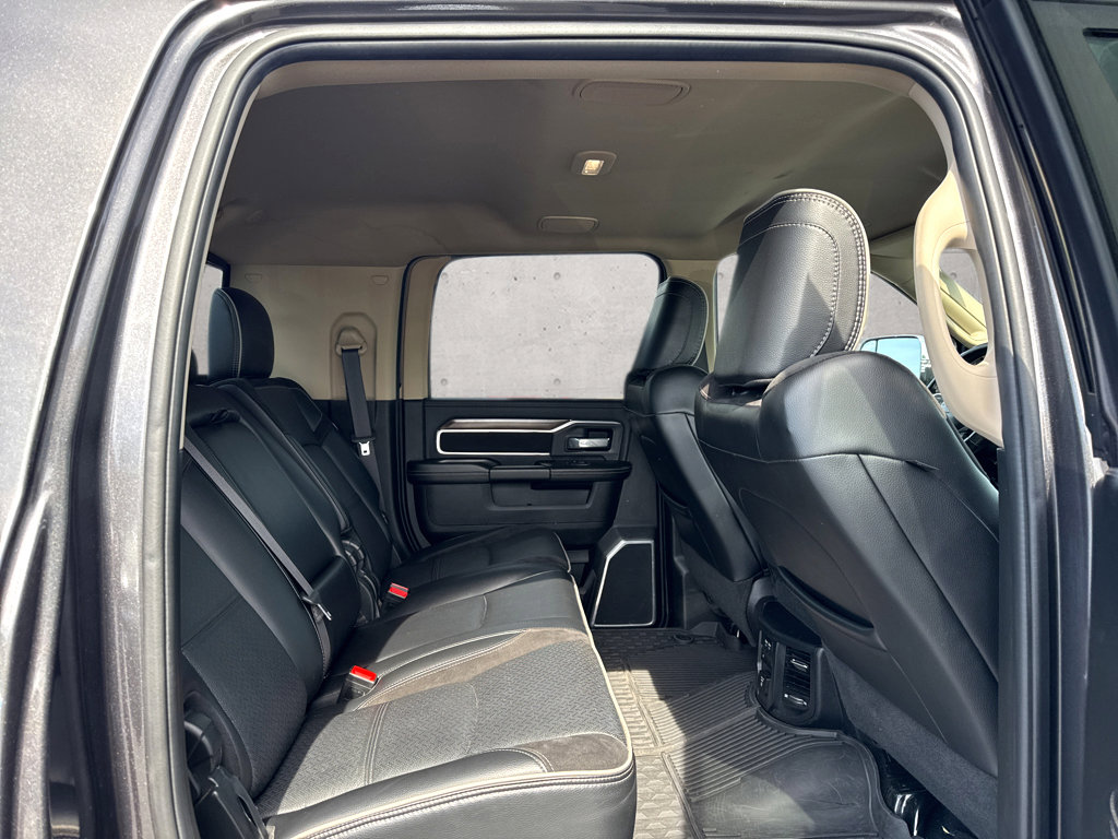 Used 2022 RAM 3500 Laramie AWD/4WD image 8