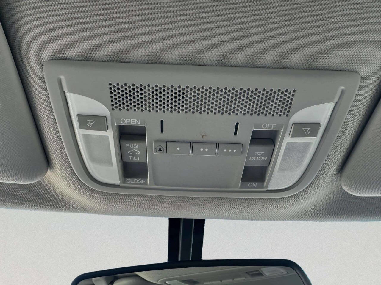 Used 2014 Acura ILX w/ Technology Package image 33