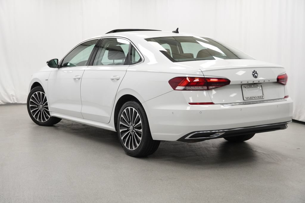Used 2022 Volkswagen Passat 2.0T FWD image 14