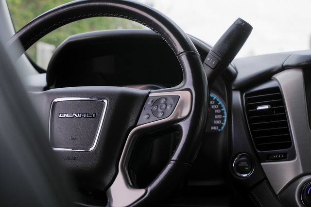 Used 2020 GMC Yukon Denali RWD image 41
