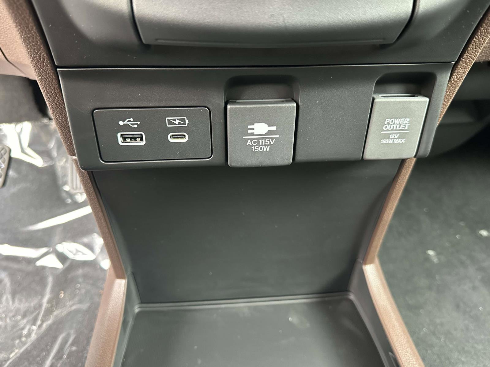 New 2026 Honda Odyssey Touring image 8