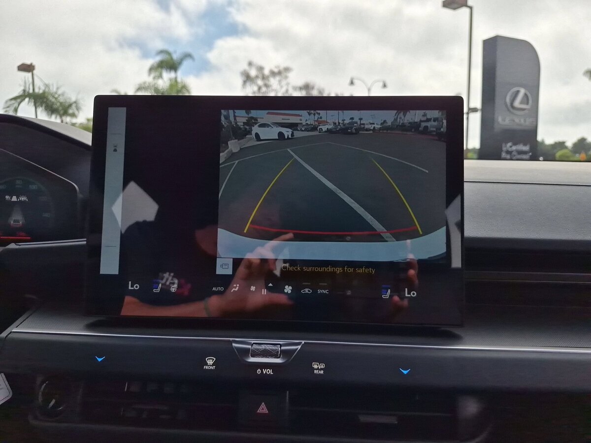 New 2026 Lexus ES 350h w/ Convenience Package FWD image 18