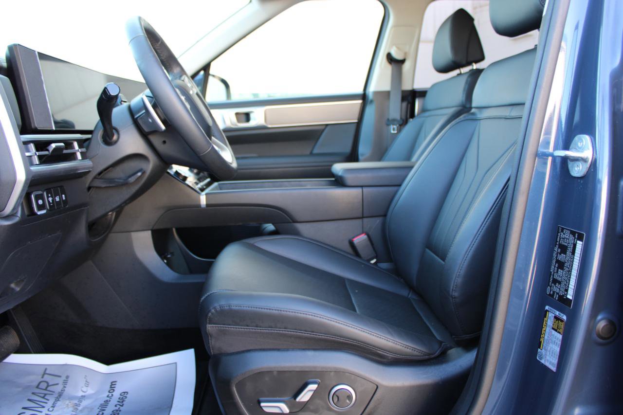 Used 2025 Hyundai Santa Fe SEL image 18