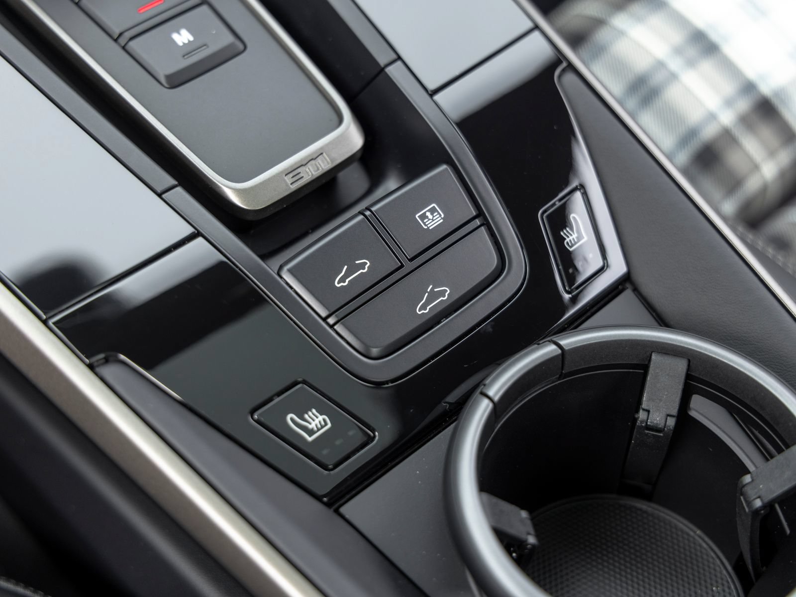 Certified 2025 Porsche 911 Turbo AWD/4WD image 46