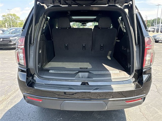 Certified 2023 Chevrolet Suburban RST w/ Luxury Package AWD/4WD image 27