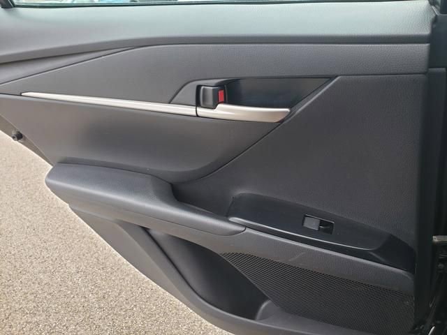 Used 2025 Toyota Camry LE FWD image 12