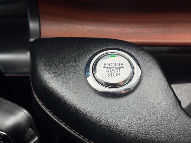 Used 2023 Lincoln Aviator Reserve w/ Equipment Group 201A RWD image 13