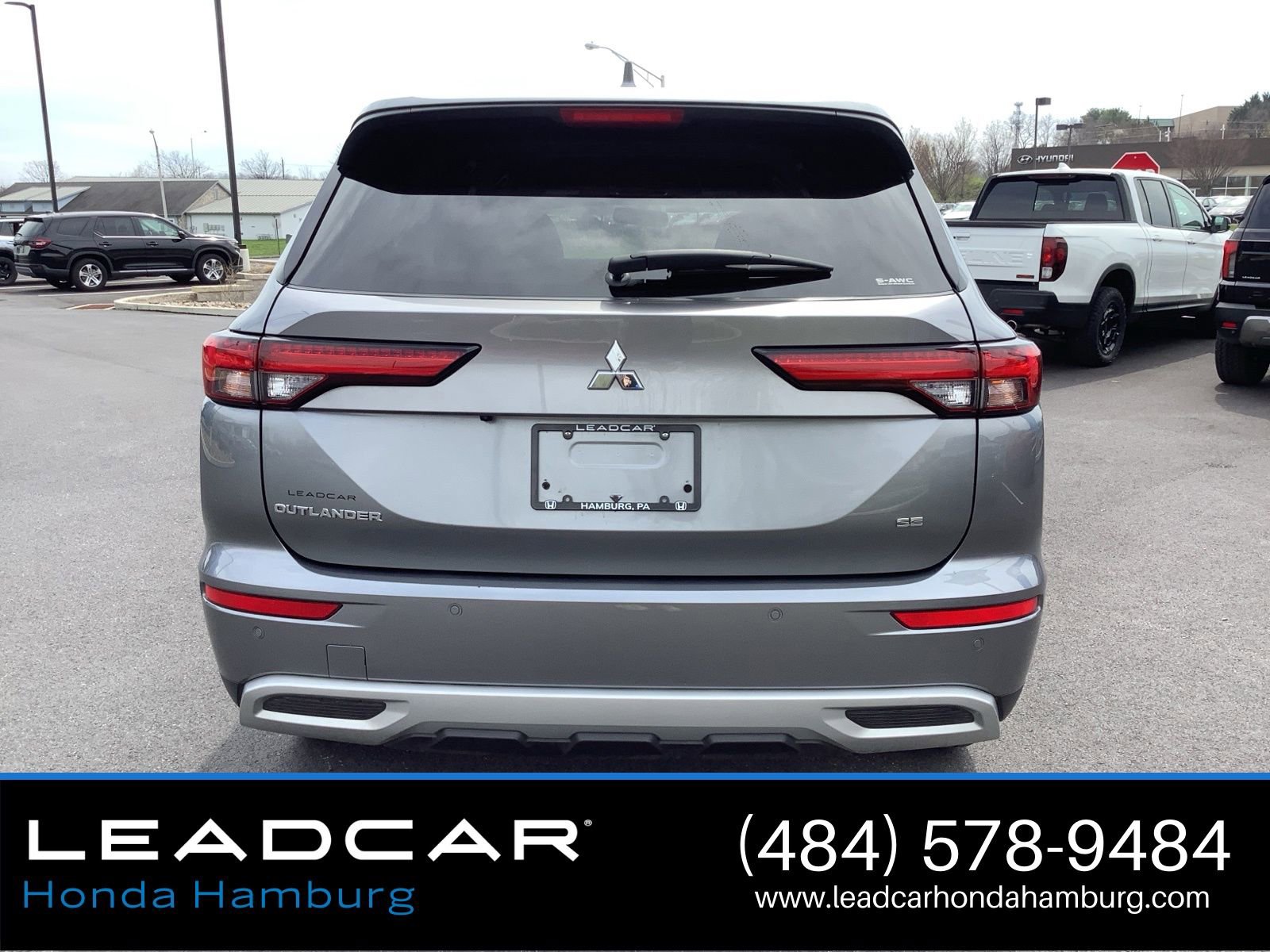 Used 2022 Mitsubishi Outlander SE image 6