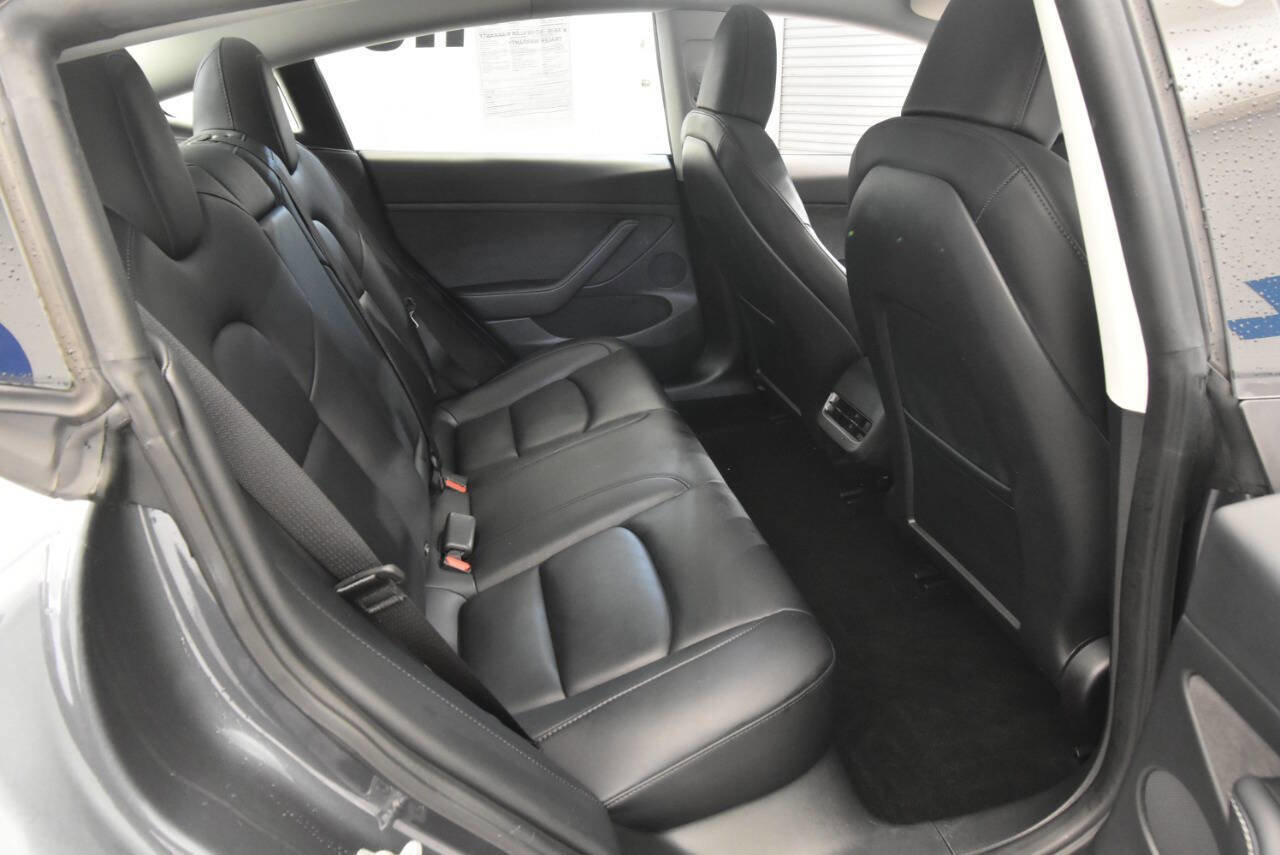 Used 2023 Tesla Model 3 Standard Range image 24