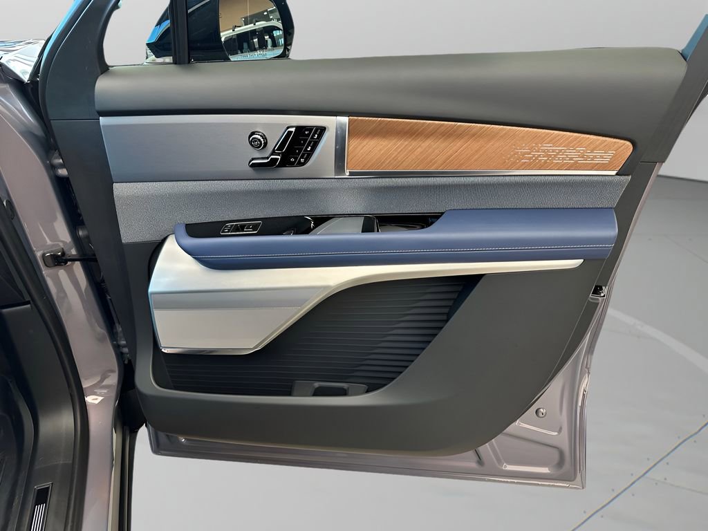 New 2026 Cadillac Vistiq Premium Luxury image 34