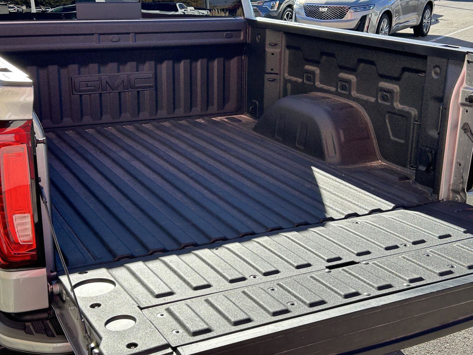 Used 2025 GMC Sierra 1500 AT4 w/ AT4 Premium Package image 13