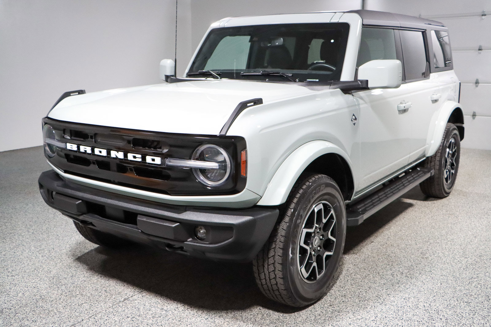 Used 2023 Ford Bronco Outer Banks image 30