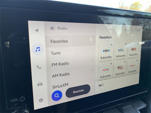 Used 2024 Toyota Corolla Cross LE image 24