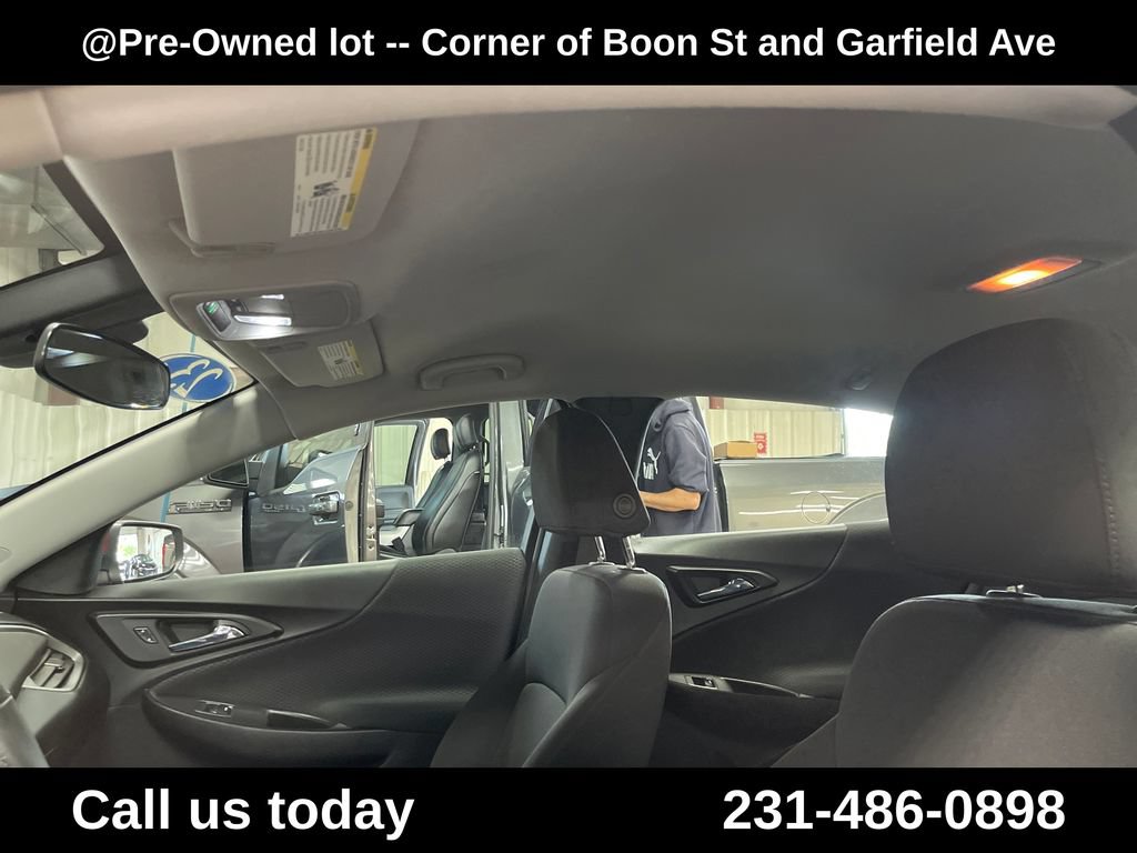 Used 2023 Chevrolet Malibu RS FWD image 13