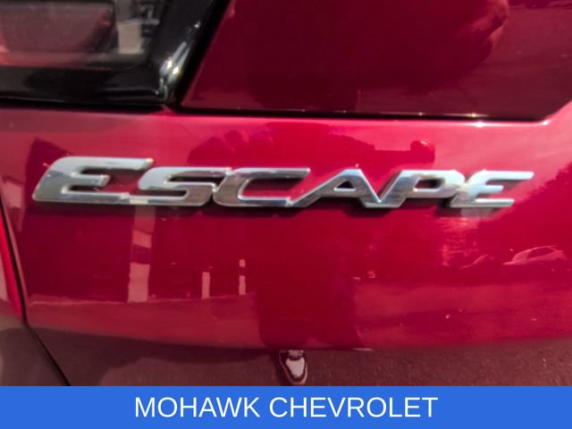 Used 2017 Ford Escape SE w/ Equipment Group 201A AWD/4WD image 32