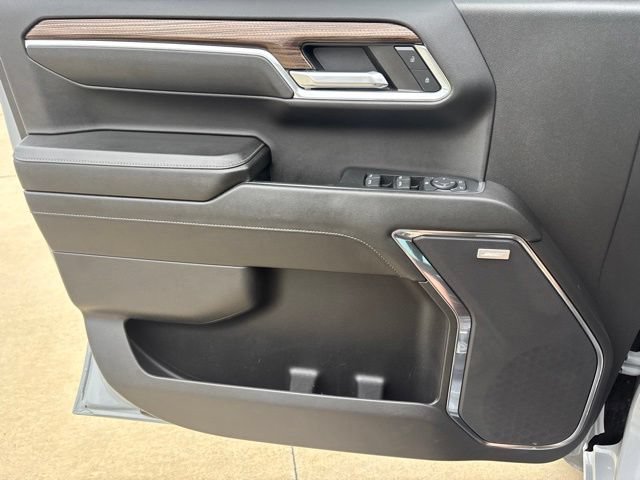 Used 2024 Chevrolet Silverado 1500 LT Trail Boss w/ LT Trail Boss Premium Package AWD/4WD image 13