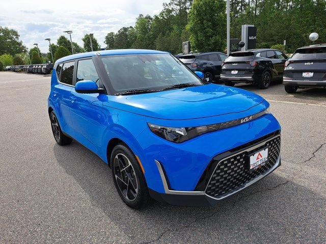 Used 2024 Kia Soul EX FWD image 4