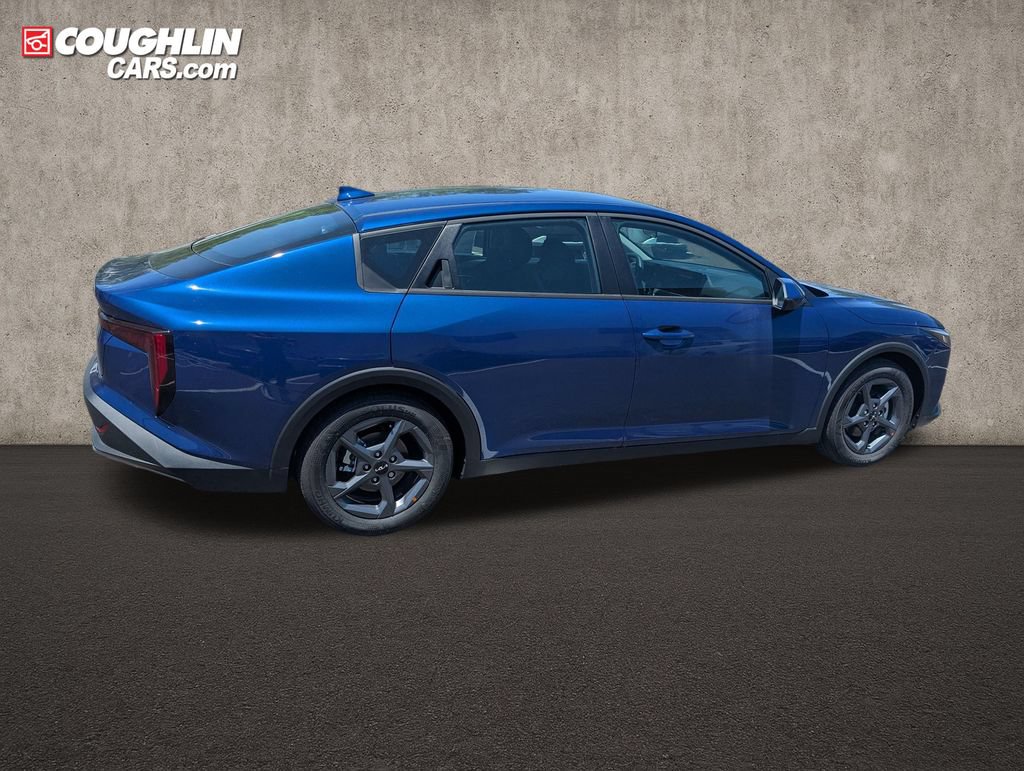 New 2026 Kia K4 FWD image 8