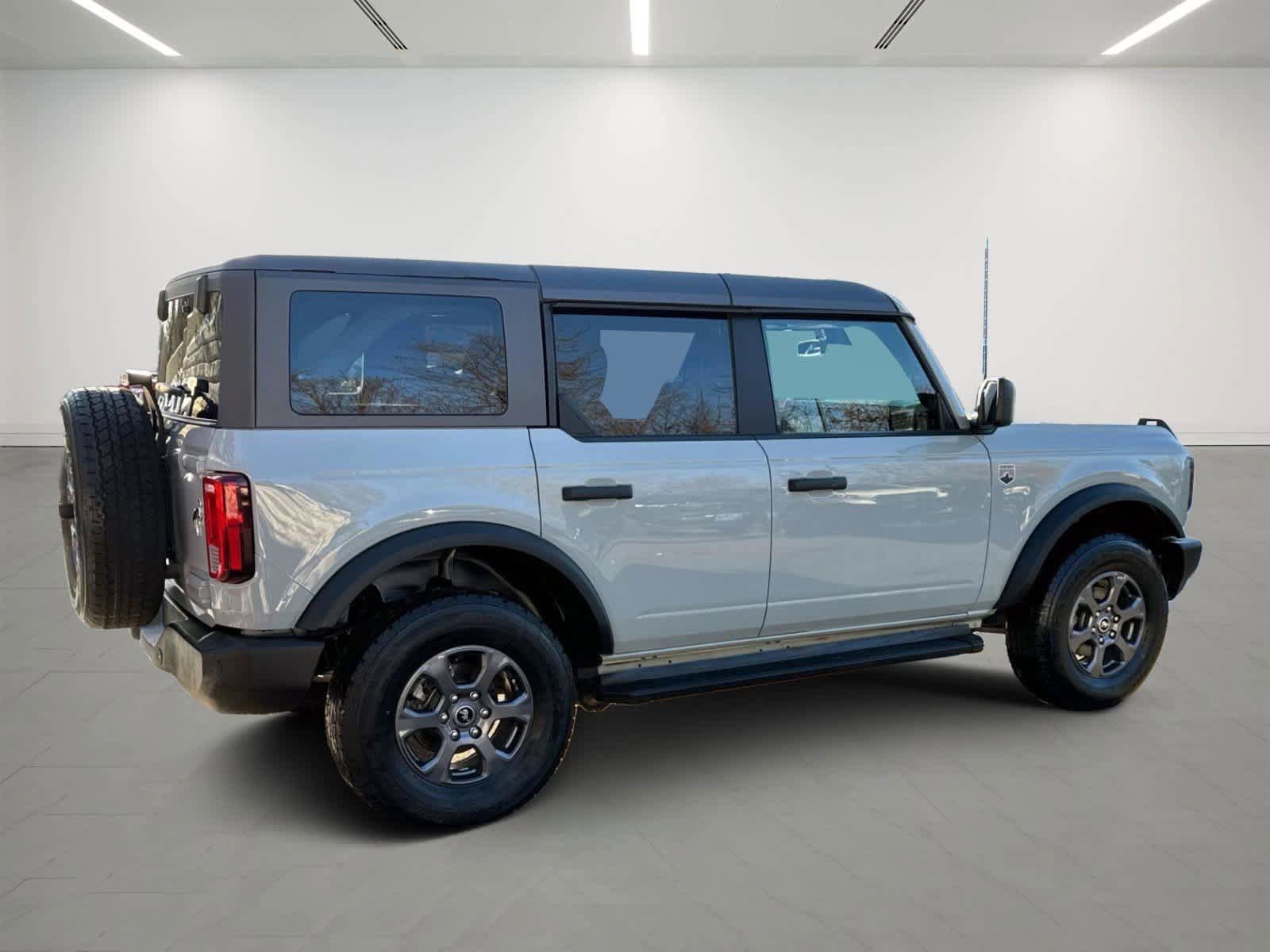 Used 2023 Ford Bronco Big Bend AWD/4WD image 4