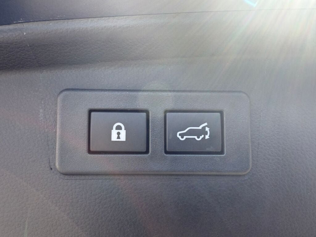Used 2024 Subaru Outback Touring AWD/4WD image 34
