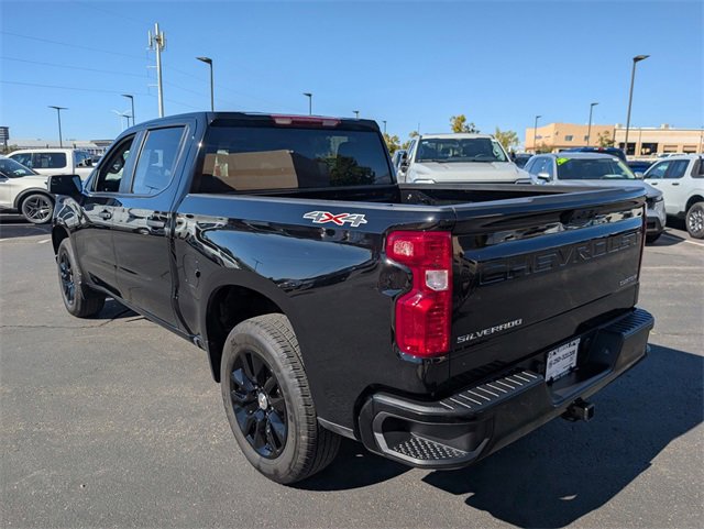 Used 2025 Chevrolet Silverado 1500 Custom image 4