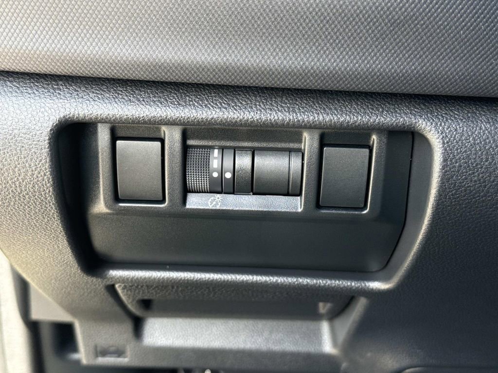 Used 2025 Subaru Forester Premium w/ Convenience Package #1 image 43