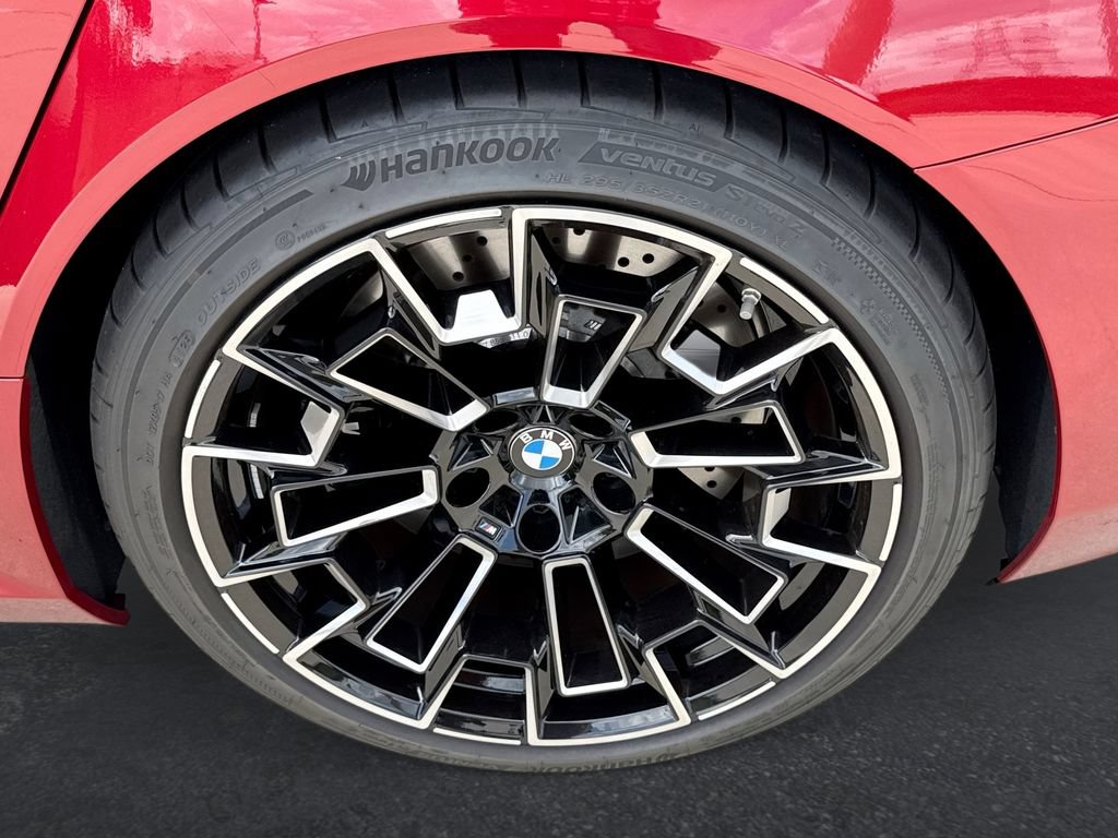 Used 2026 BMW M5 w/ Carbon Package AWD/4WD image 30