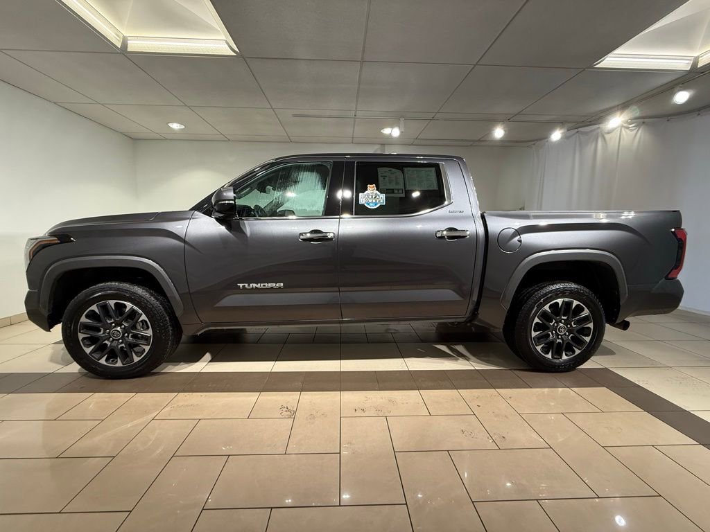 Used 2023 Toyota Tundra Limited image 2