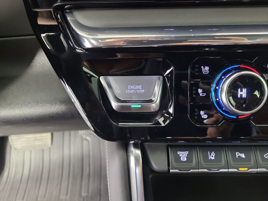 Used 2024 GMC Sierra 2500 Denali Ultimate image 15