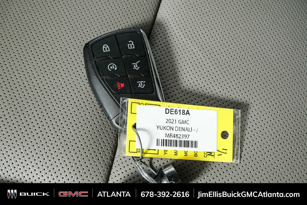 Used 2021 GMC Yukon SLT w/ SLT Premium Package image 42
