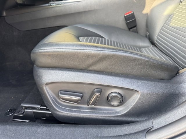 Used 2023 Toyota Camry SE image 15