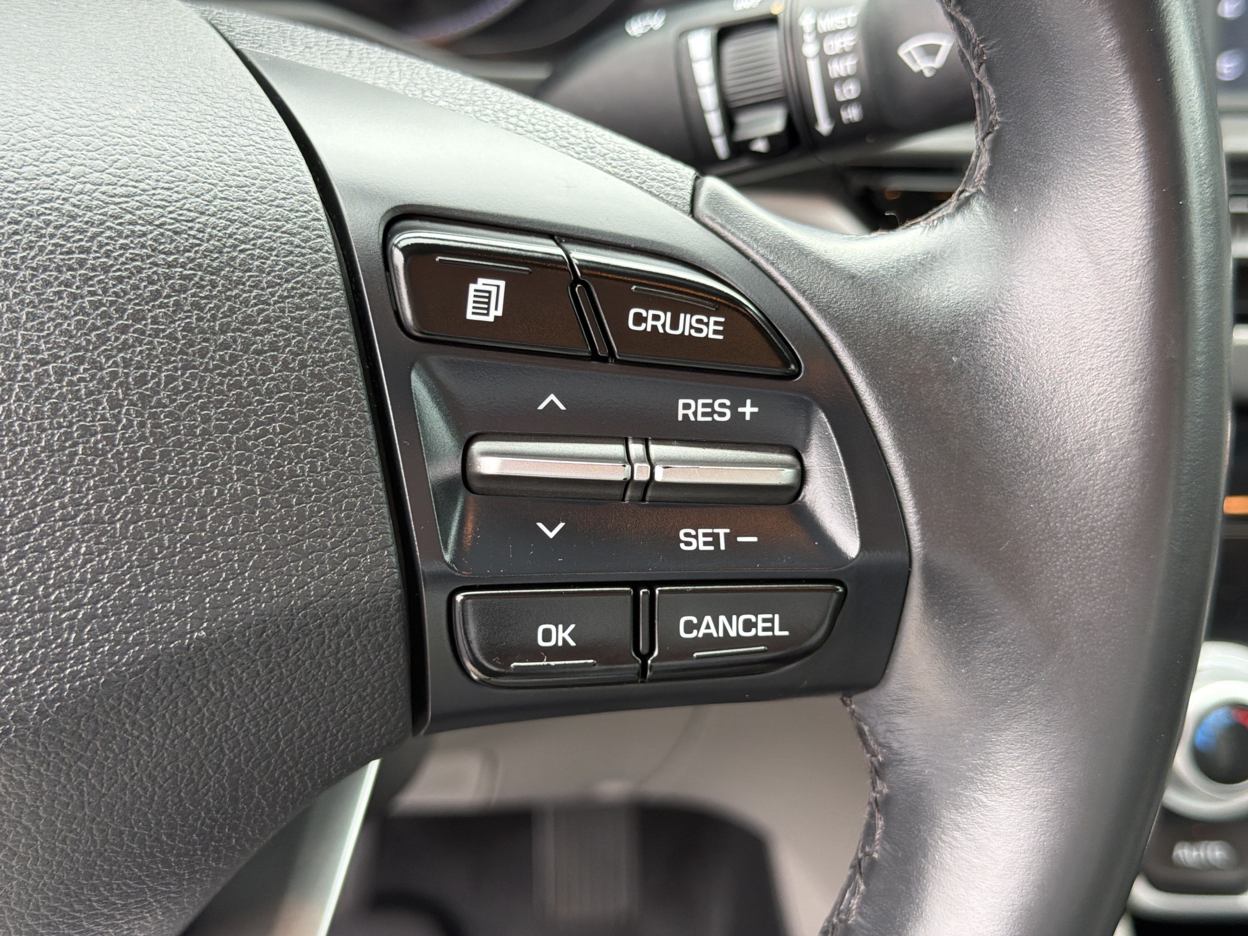 Used 2019 Hyundai Elantra Limited FWD image 20