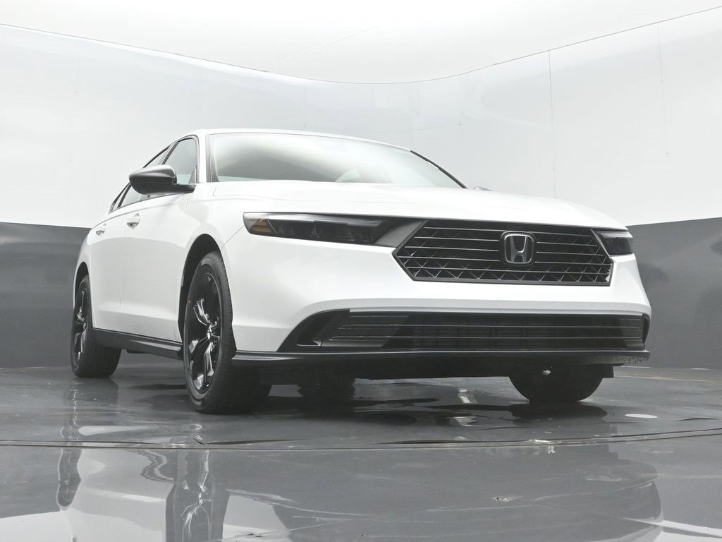 New 2025 Honda Accord SE image 5
