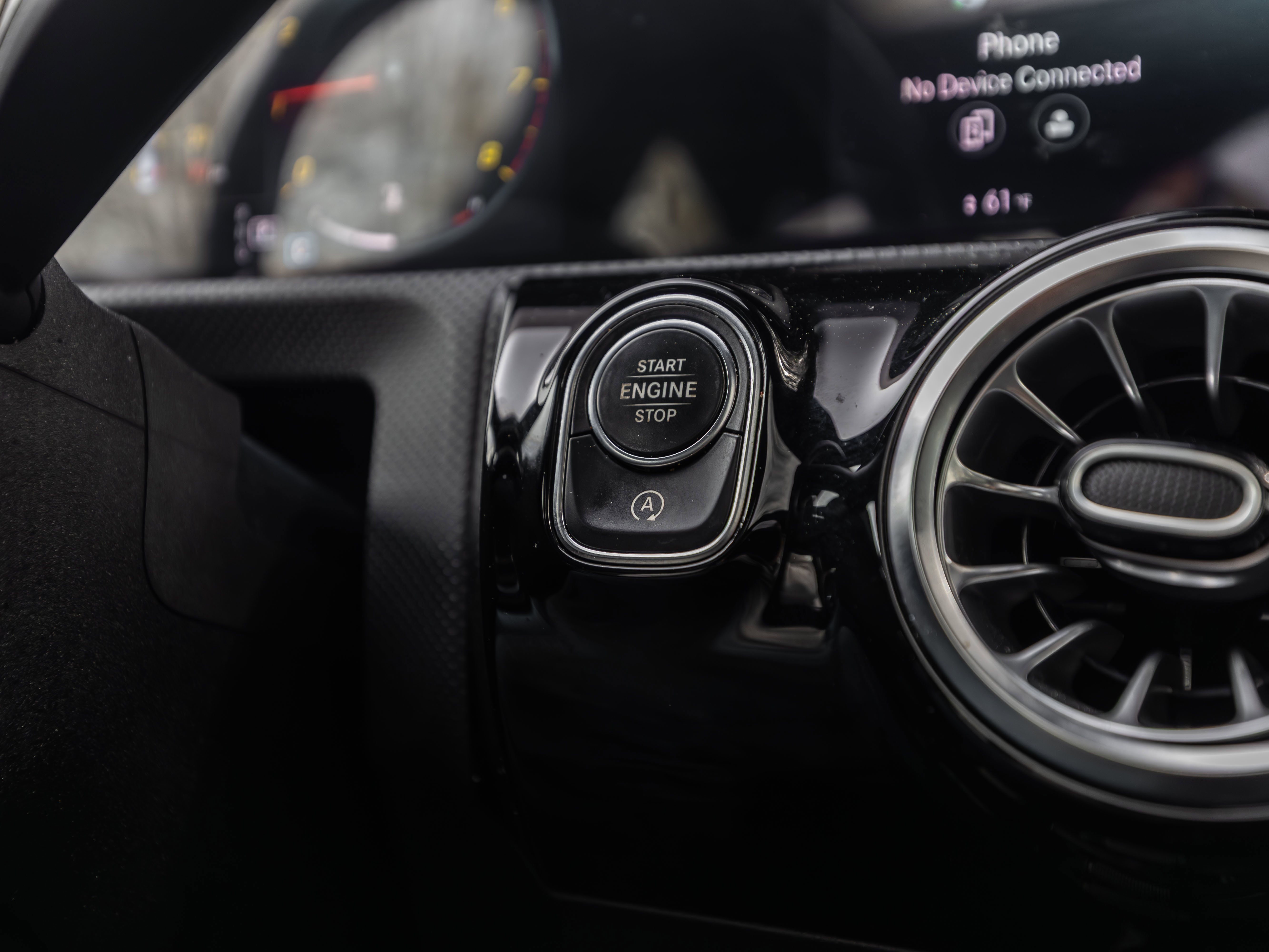 Used 2022 Mercedes-Benz CLA 250 image 10