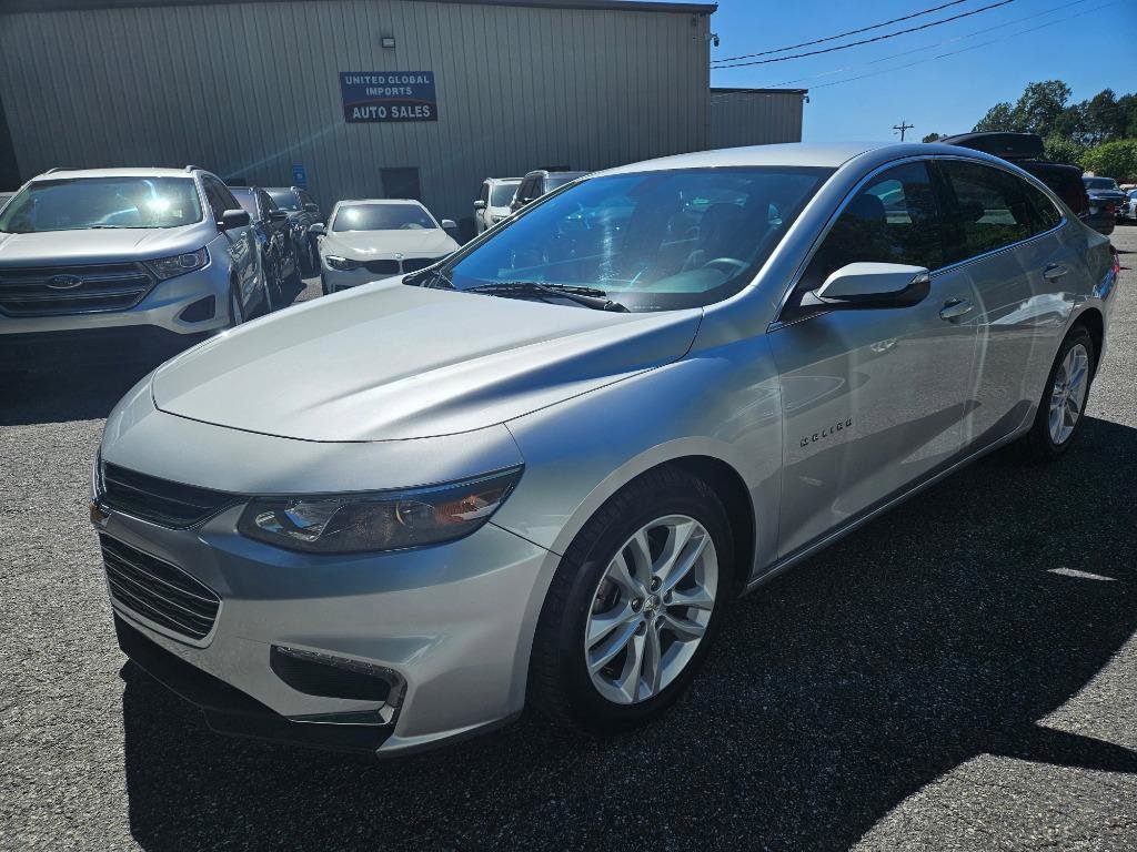 Used 2018 Chevrolet Malibu LT image 2
