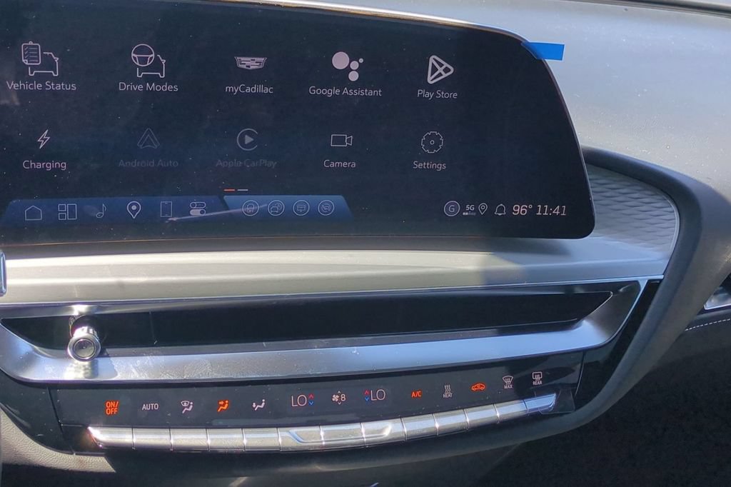 New 2026 Cadillac Lyriq Luxury AWD/4WD image 11