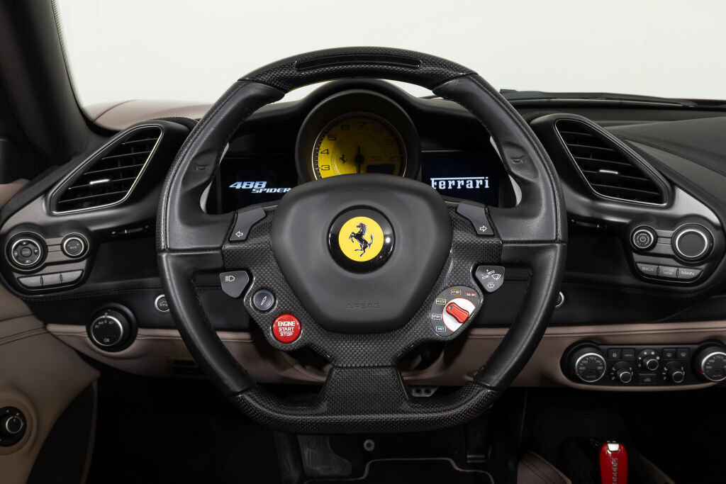 Used 2019 Ferrari 488 Spider RWD image 32
