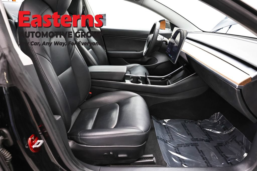 Used 2018 Tesla Model 3 Mid Range RWD image 18