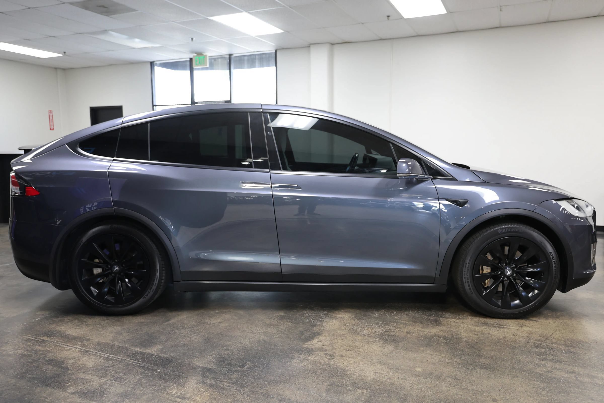 Used 2018 Tesla Model X 100D AWD/4WD image 8