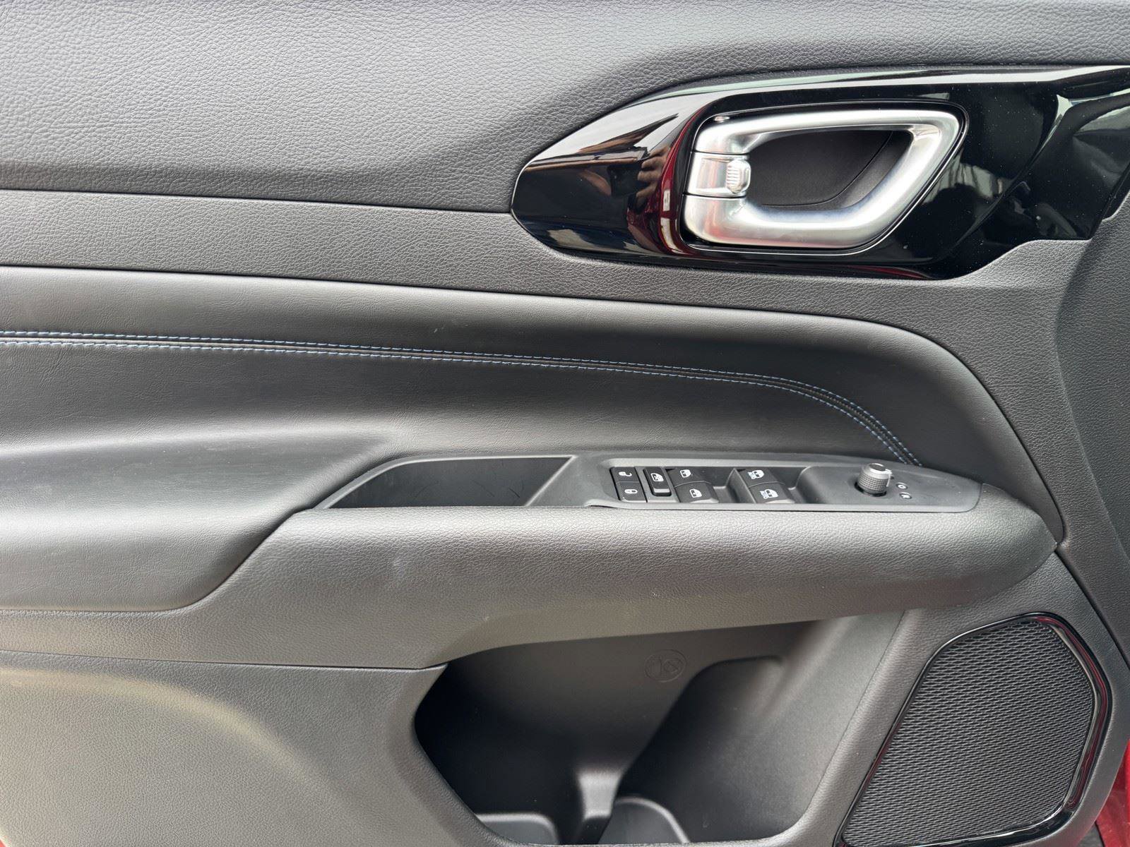 New 2026 Jeep Compass Limited image 14