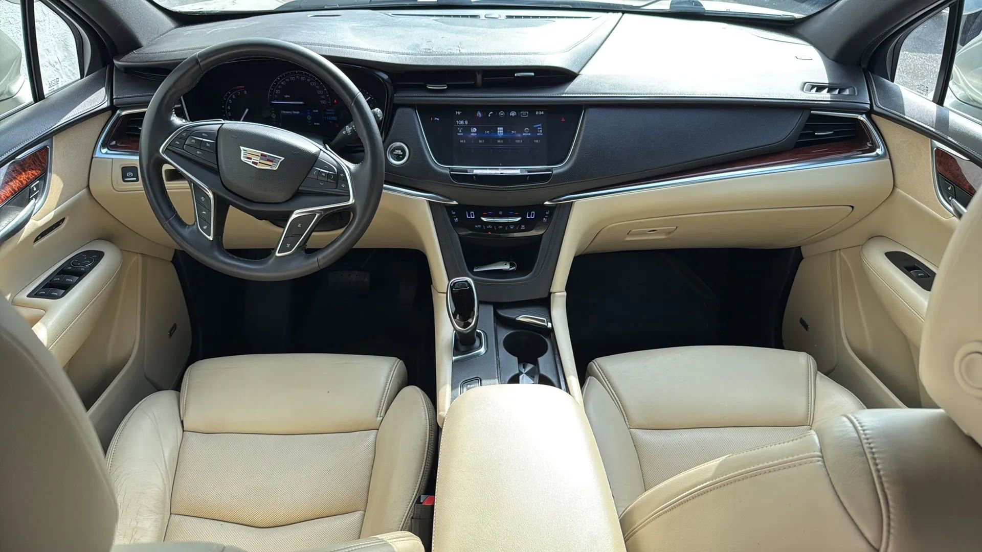 Used 2017 Cadillac XT5 Premium Luxury w/ LPO, Wheel Lock Package image 31